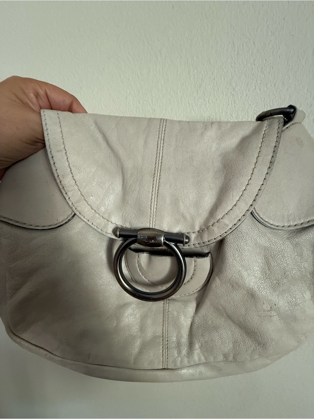 Salvatore Ferragamo Cream Leather Shoulder Bag with Ring Closure